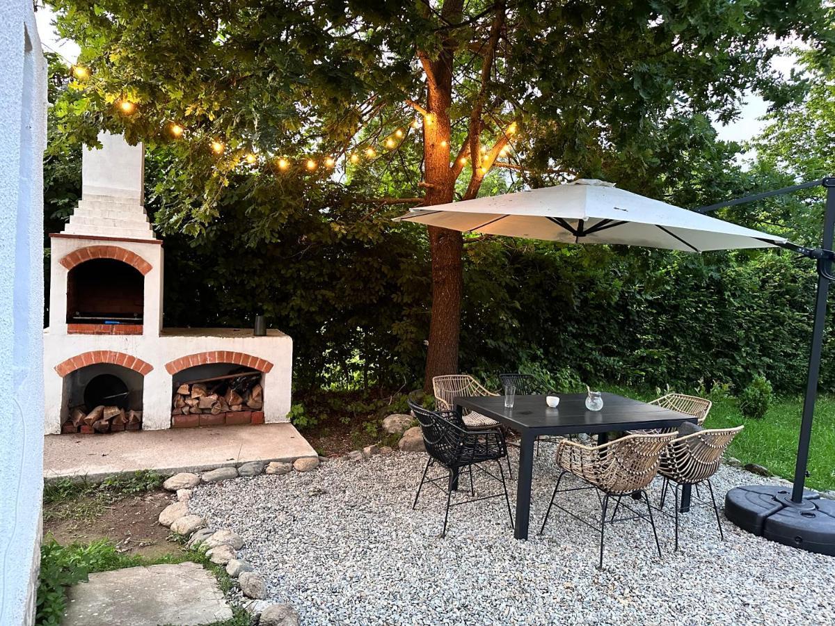 Cuib Din Fagaras Villa Avrig Buitenkant foto